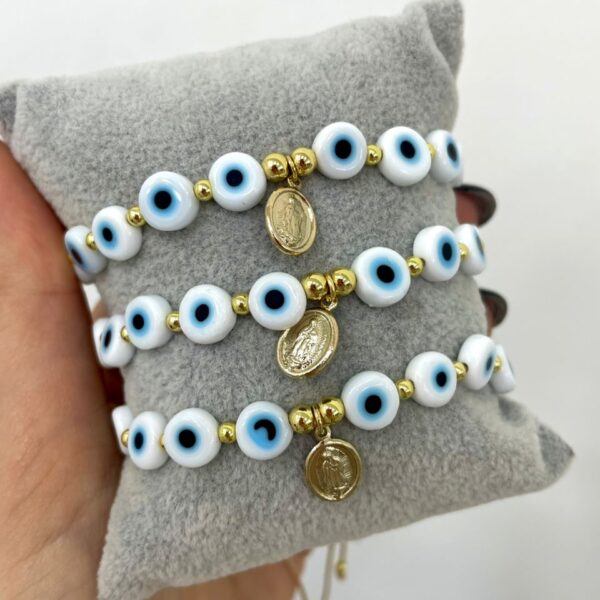 Pulsera de Ojito con Dije