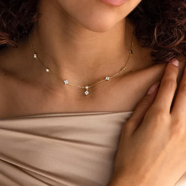 Collar Flores Colgantes