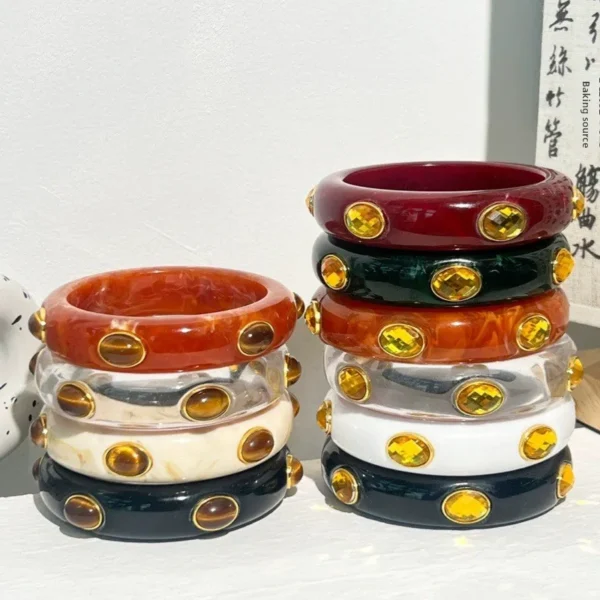 Brazalete Acrilico con Incrustaciones