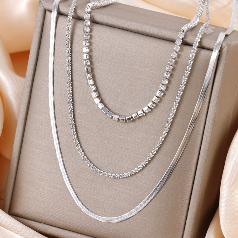 Collar Multicapas Plateado