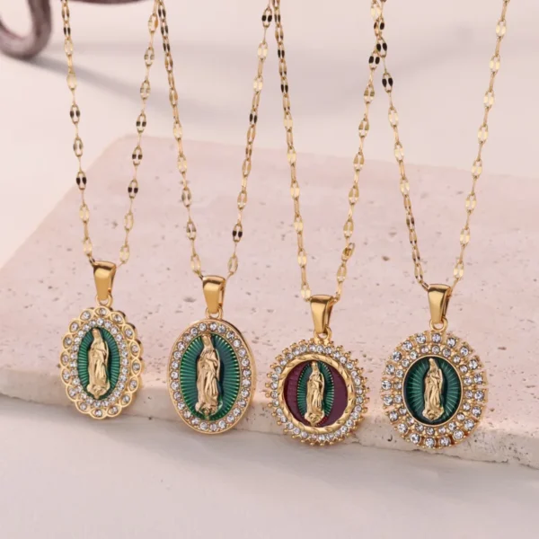 Collares Religiosos Detalles en Verde