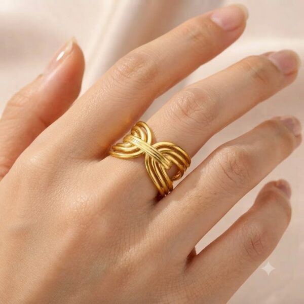 Anillo Astoria
