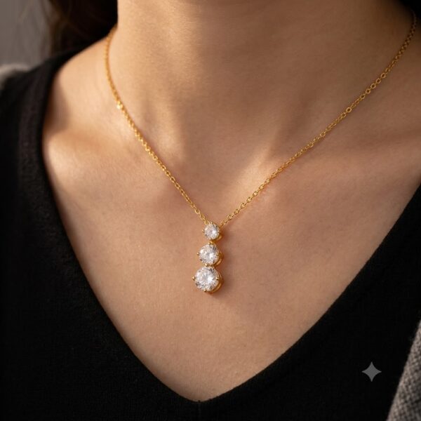Collar Triple Punto de Luz