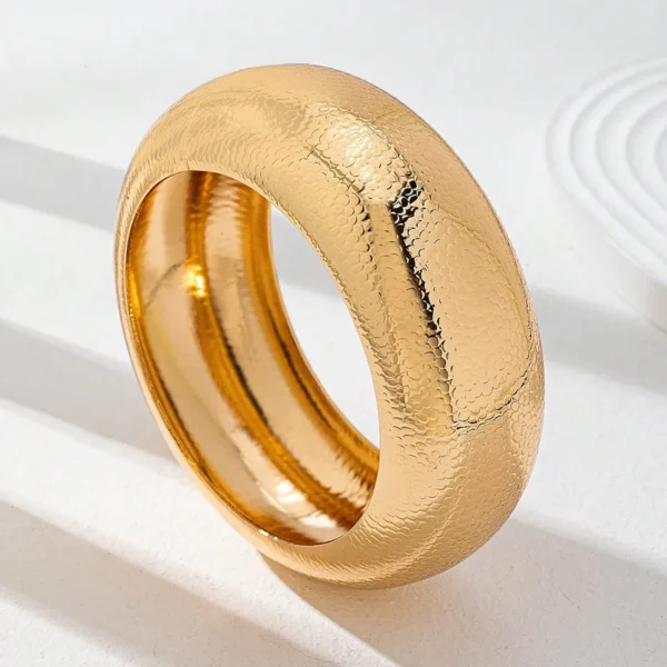 Brazalete Dorado Sencillo